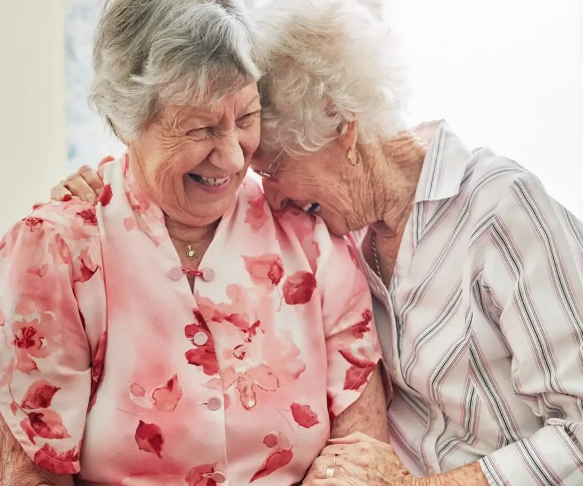 NE Velferdsteknologi Eldre Damer 900X900 (1)