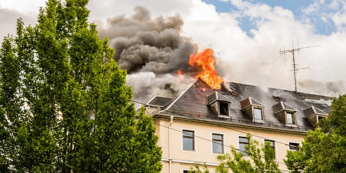 Brennende Hus Brannsikkerhet Bolig 1200X600